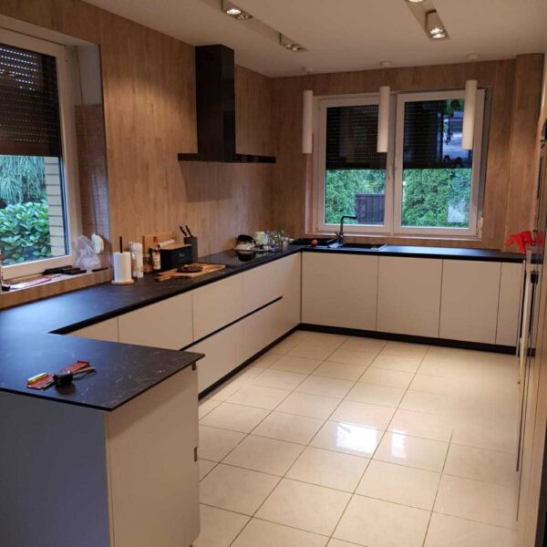 b01db68c-3866-4277-a7ad-92a07b3464ad